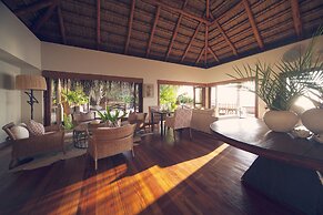 Azura Benguerra Island