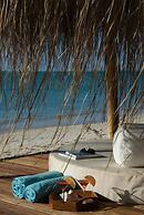 Azura Benguerra Island