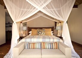 Azura Benguerra Island