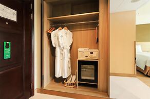 Holiday Inn Shanghai Pudong Nanpu by IHG