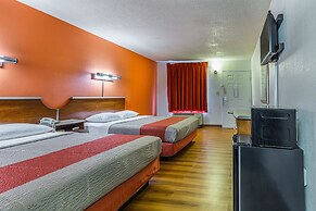 Motel 6 Mount Vernon, IL