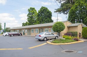 Nordic Inn & Suites