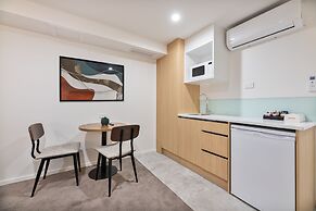 Best Western Newmarket Inn & Suites