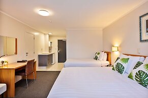 Best Western Newmarket Inn & Suites