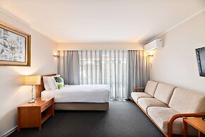 Best Western Newmarket Inn & Suites