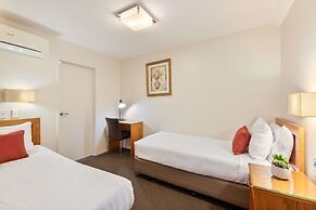 Best Western Newmarket Inn & Suites
