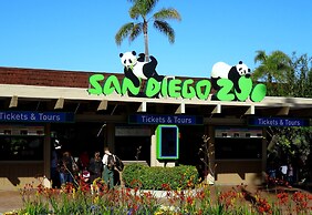 Studio 6 Suites San Ysidro, CA -San Diego South Bay