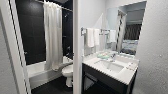 Studio 6 Suites San Ysidro, CA -San Diego South Bay