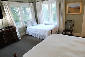 Arroyo Vista Inn