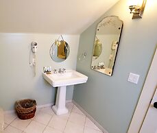 Arroyo Vista Inn