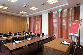 Adina Apartment Hotel Berlin CheckPoint Charlie