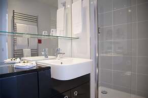 Adina Apartment Hotel Berlin CheckPoint Charlie