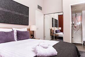 Adina Apartment Hotel Berlin CheckPoint Charlie