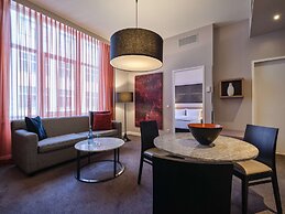 Adina Apartment Hotel Berlin CheckPoint Charlie