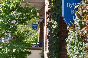 Byward Blue Inn