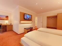 Hotel Kriemhild am Hirschgarten