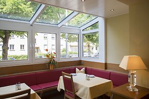 Hotel Kriemhild am Hirschgarten