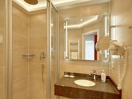 Hotel Kriemhild am Hirschgarten