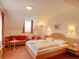 Hotel Kriemhild am Hirschgarten