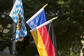 Hotel Kriemhild am Hirschgarten