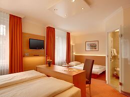 Hotel Kriemhild am Hirschgarten