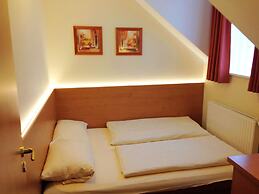 Hotel Kriemhild am Hirschgarten