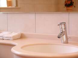 Hotel Kriemhild am Hirschgarten