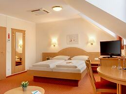 Hotel Kriemhild am Hirschgarten