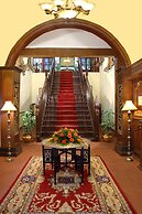 WelcomHeritage Kasmanda Palace