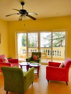 WelcomHeritage Kasmanda Palace