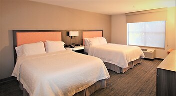 Hampton Inn & Suites Seal Beach