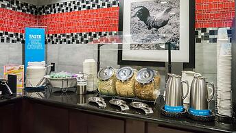 Hampton Inn & Suites Orlando-John Young Pkwy/S. Park