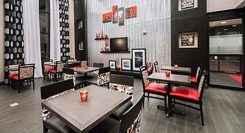 Hampton Inn & Suites Orlando-John Young Pkwy/S. Park