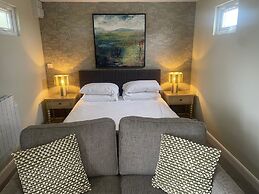 The Swan Motel