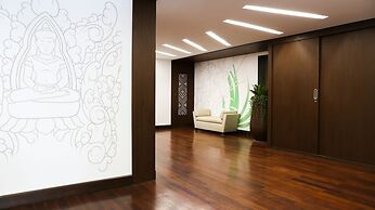 Amanjaya Pancam Suites Hotel