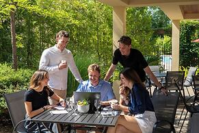 Georgian Bay Hotel Trademark Collection by Wyndham