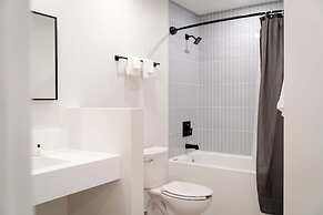 Georgian Bay Hotel Trademark Collection by Wyndham