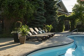 Georgian Bay Hotel Trademark Collection by Wyndham