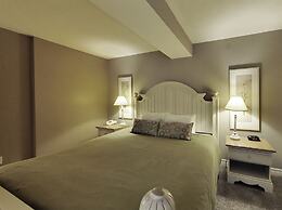 Georgian Bay Hotel Trademark Collection by Wyndham