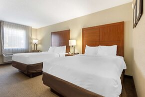 Comfort Inn & Suites Airport Convention Center