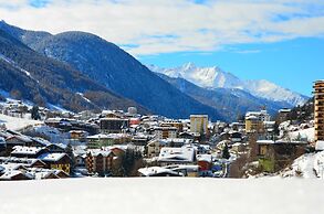 Hotel Cristallo Club