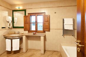 Sovana Hotel & Resort