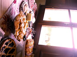 Sovana Hotel & Resort