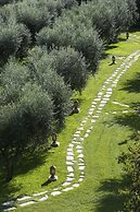 Sovana Hotel & Resort