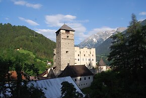 Hotel Schrofenstein