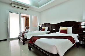 Samui First House Hotel