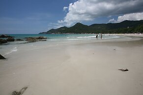 Samui First House Hotel