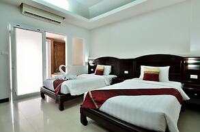 Samui First House Hotel