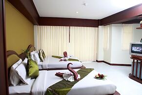 Samui First House Hotel