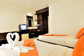 Samui First House Hotel